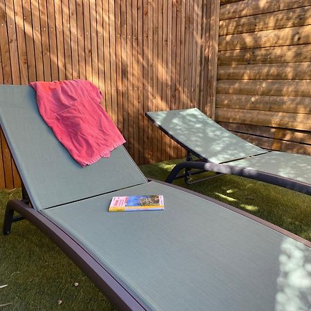 Camping Les Amandiers Castelnau-de-Guers Екстер'єр фото